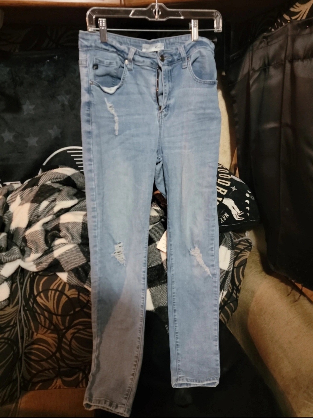 KanCan Distressed Light Wash Skinny Jeans